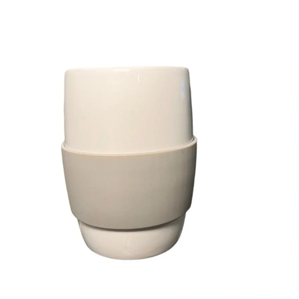 Pampered Chef Ceramic Egg Cooker with Silicone Sleeve - No‎ Lid